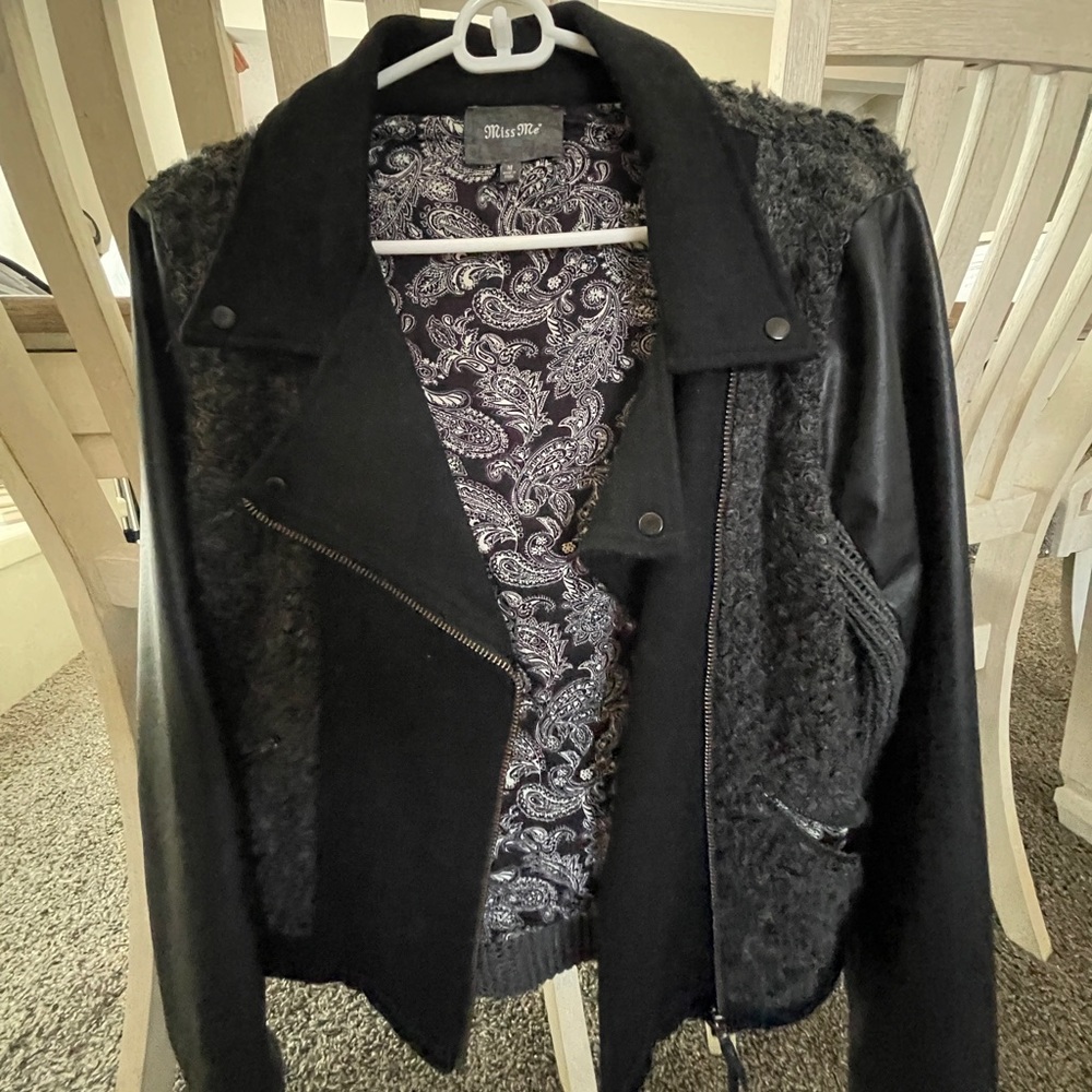Great condition. Only worn 2-3x